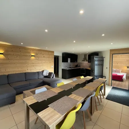 Apartment Spacieux Avec Sauna, Parking Et Jardin - 115 M2 Rez De Chaussee, 8 Couchages